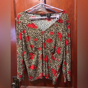 Vintage No boundaries cheetah red rose print 3/4 sleeve top